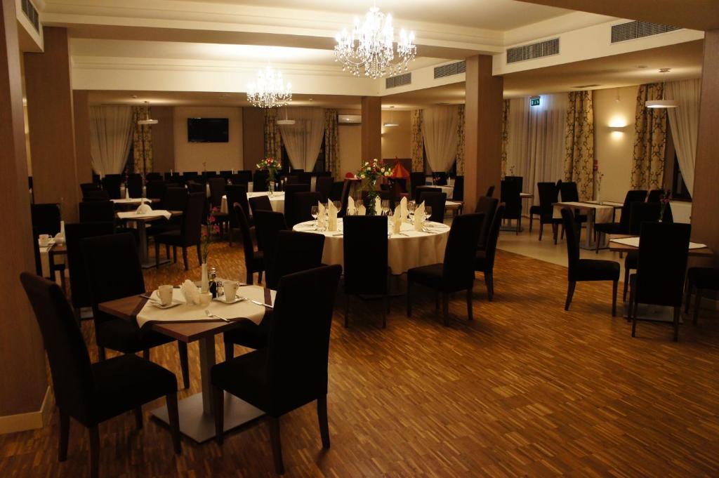 Hotel Camelot Szczawno-Zdroj Ngoại thất bức ảnh
