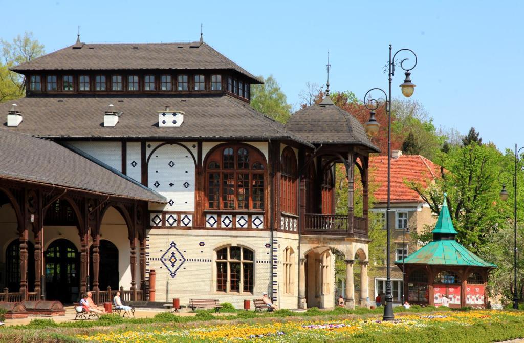 Hotel Camelot Szczawno-Zdroj Ngoại thất bức ảnh