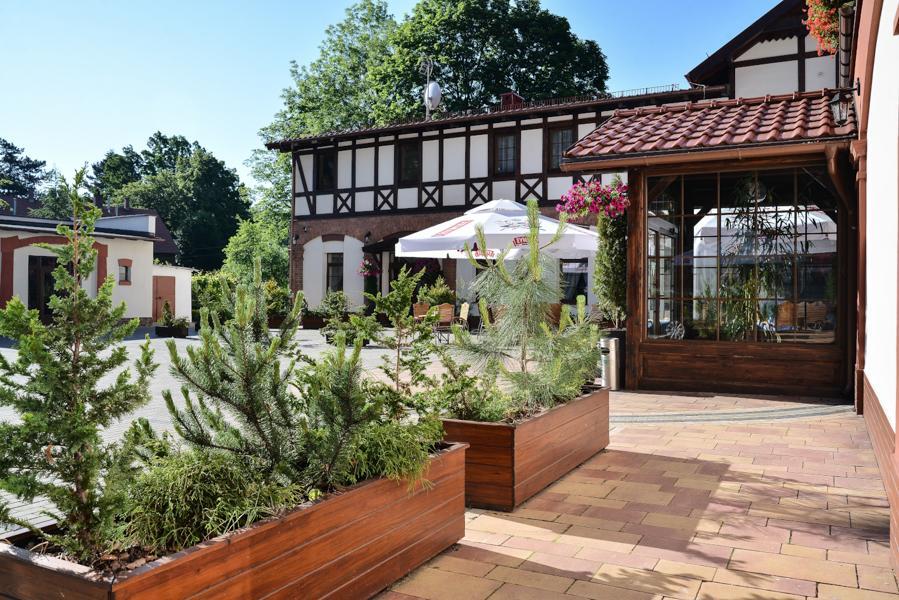 Hotel Camelot Szczawno-Zdroj Ngoại thất bức ảnh