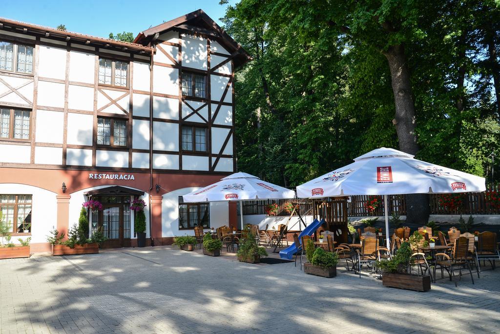 Hotel Camelot Szczawno-Zdroj Ngoại thất bức ảnh