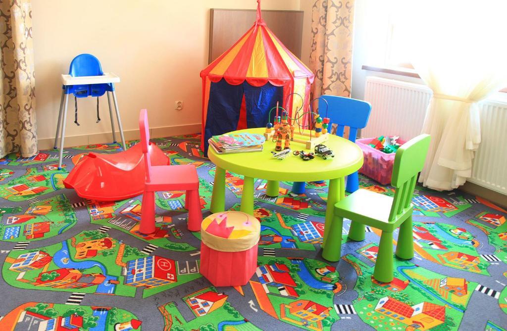 Hotel Camelot Szczawno-Zdroj Ngoại thất bức ảnh