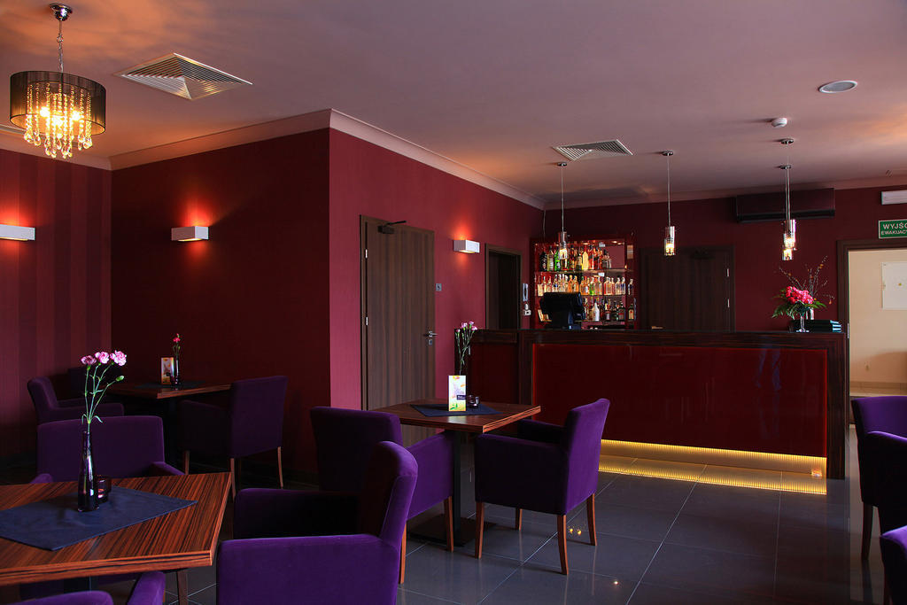 Hotel Camelot Szczawno-Zdroj Ngoại thất bức ảnh