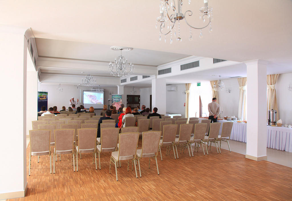 Hotel Camelot Szczawno-Zdroj Ngoại thất bức ảnh